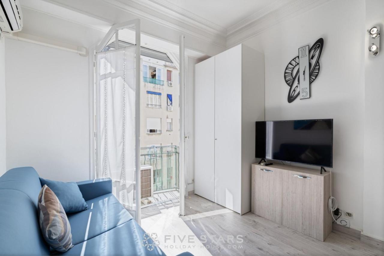 Studio Imperator Five Stars Holiday House นีซ ภายนอก รูปภาพ