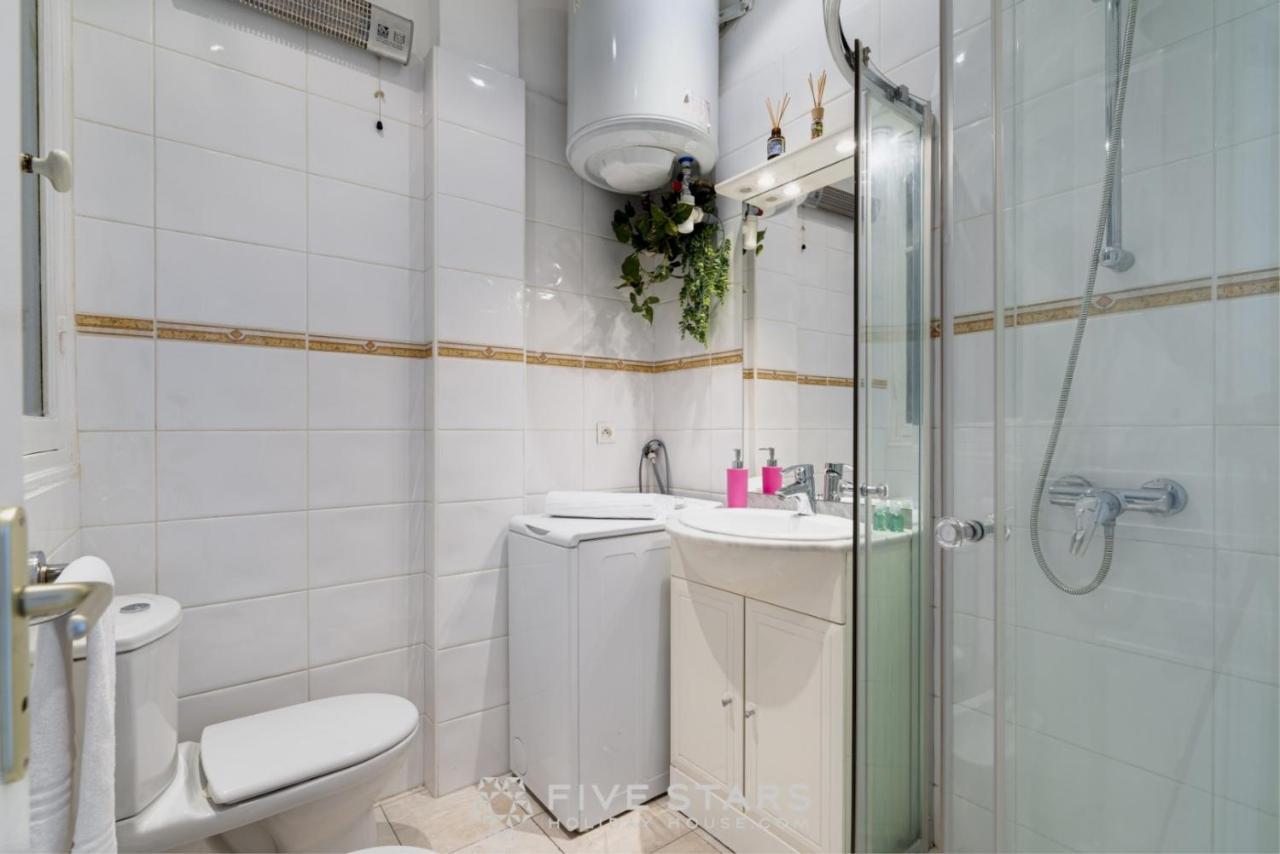 Studio Imperator Five Stars Holiday House นีซ ภายนอก รูปภาพ